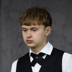 Михаил Ларков